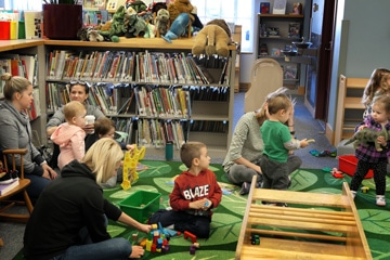 Kids at library